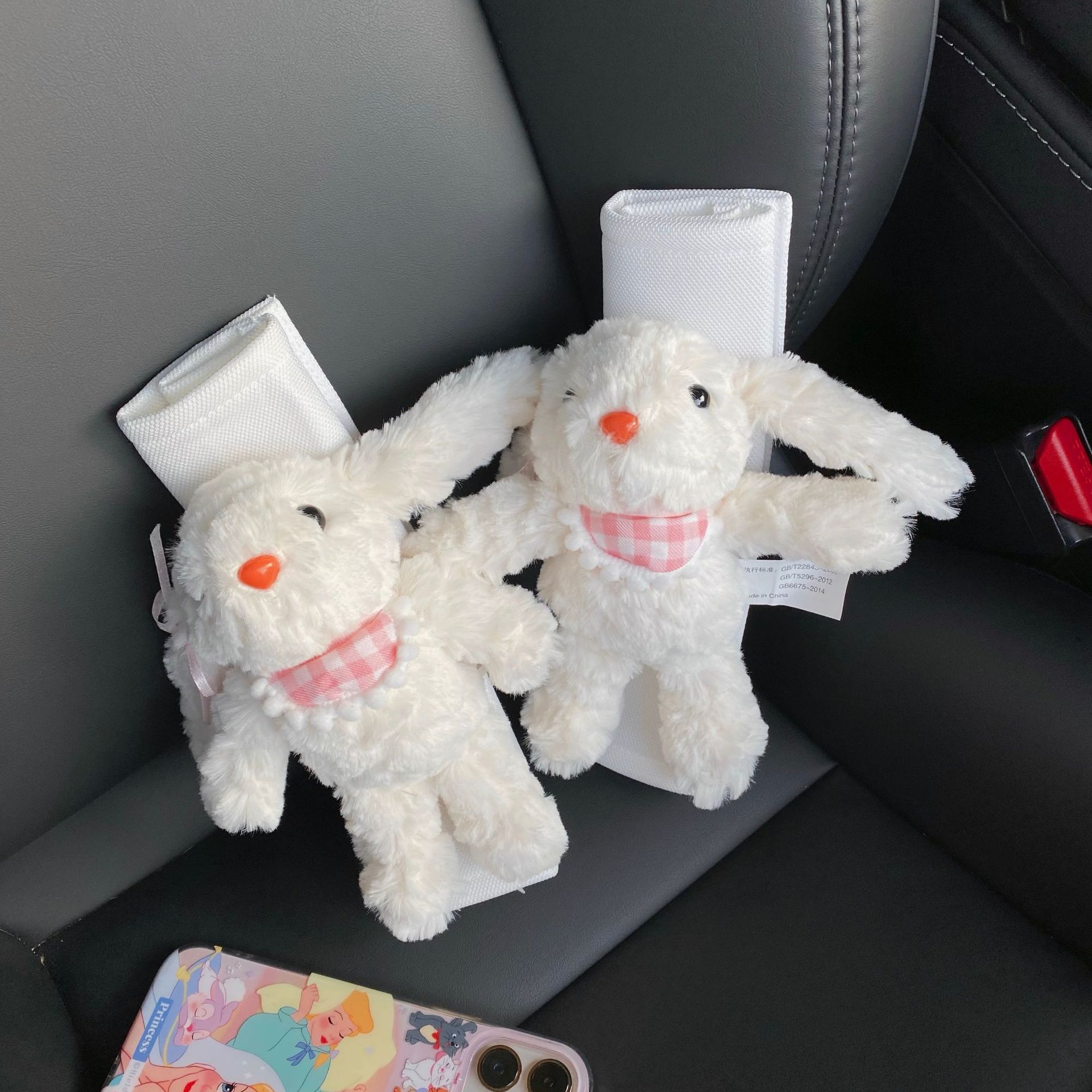 Chuiertu car seat belt shoulder guard, high-end feel, anti-strangling neck, children's safety belt, children's doll, new car gift Application Scenario