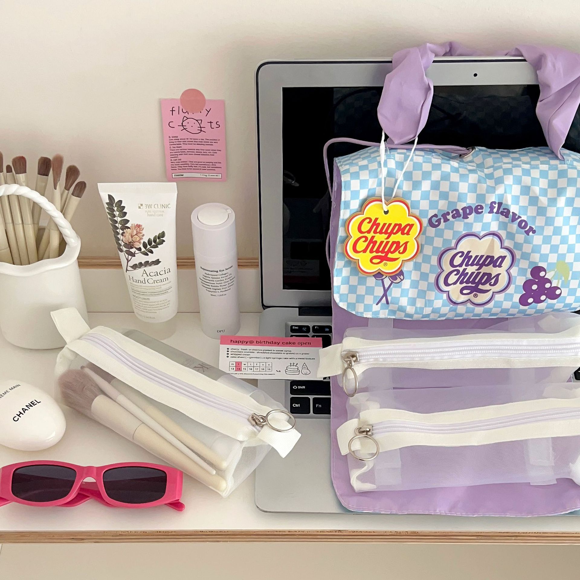 Treasure Pearl detachable makeup bag for women, three-in-one portable folding storage bag, a niche and high-end handbag for women Item Picture