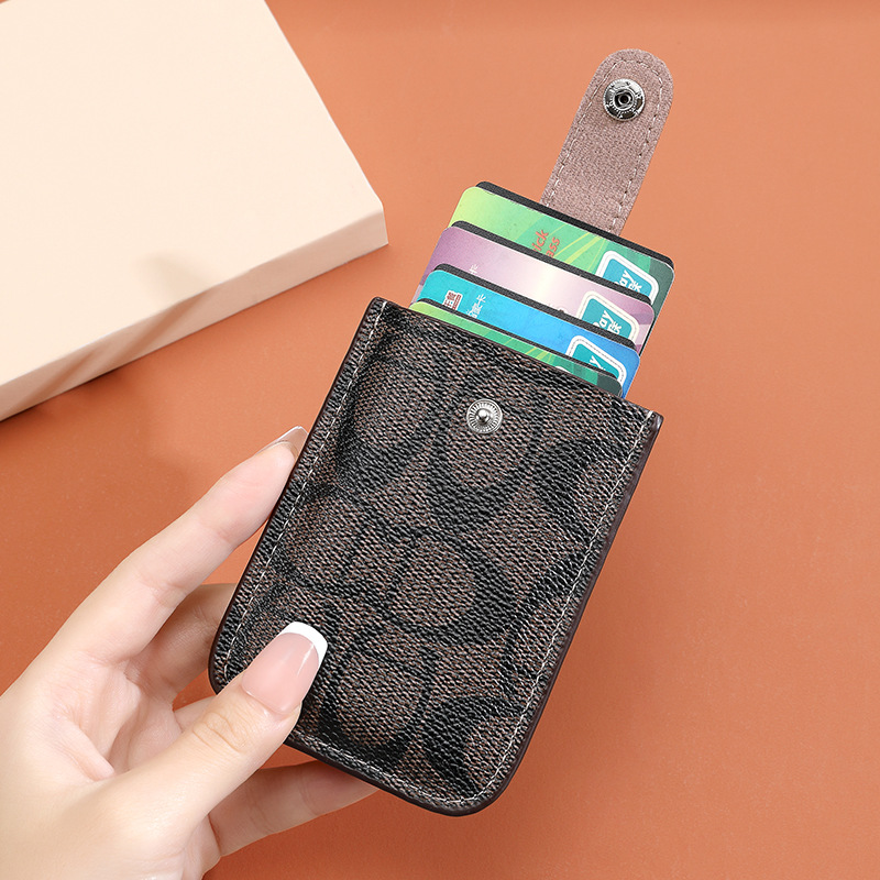 The best-selling women's card case is exquisite and high-end. 2023 new InS-style trendy anti-demagnetization, niche and high-end women's wear details Picture