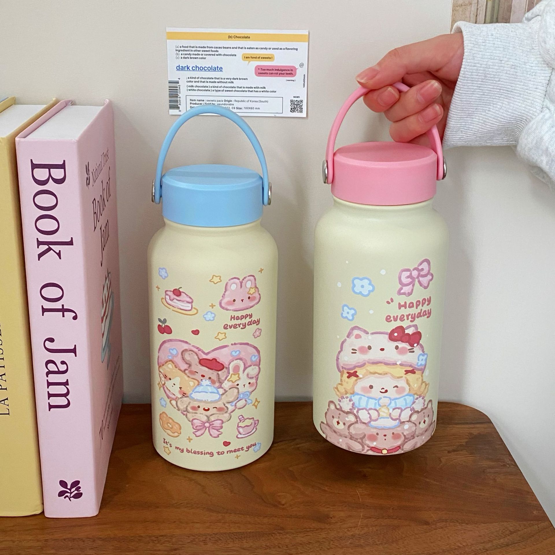 Cute large-capacity insulated cup, portable water bottle for outdoor travel of girls, 304 stainless steel large-capacity coffee cup Application Scenario