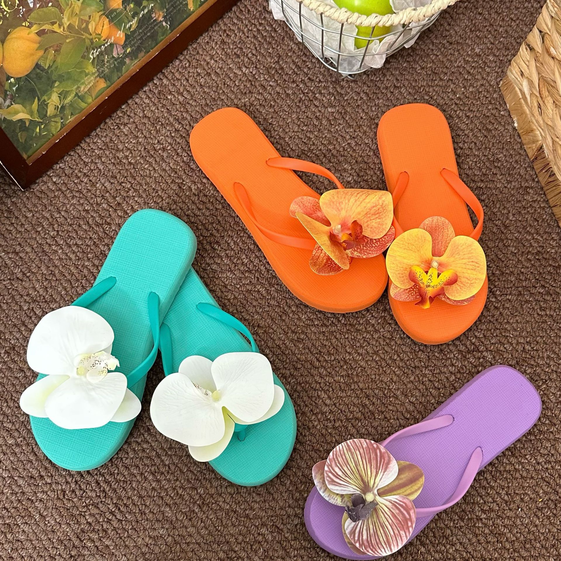 Summer Phalaenopsis flip-flops for women, sweet vacation style, beach cool slippers, flip-flops, and flat shoes for outerwear details Picture
