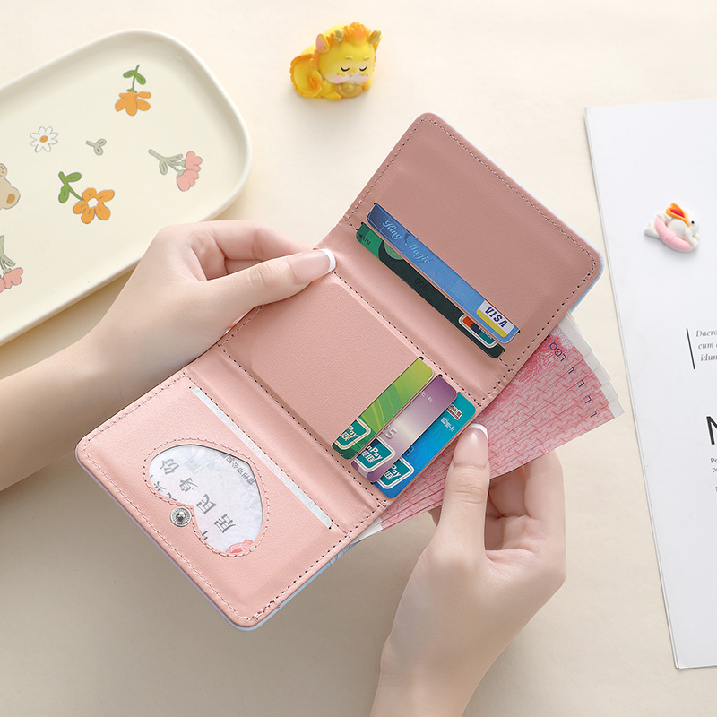 The new mini and cute card case features a large-capacity cartoon 30% discount wallet, anti-theft card, is compact and portable with multiple card slots and a high level of appearance Application Scenario
