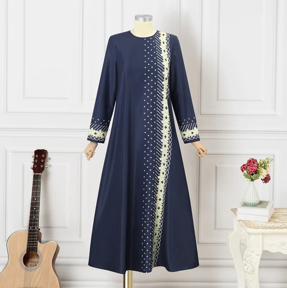 The 2025 new style of in-stock Muslim robe, Southeast Asian positioning, printed, fashionable and elegant, long-sleeved loose dress abaya robe for women, hooded Muslim Item Picture