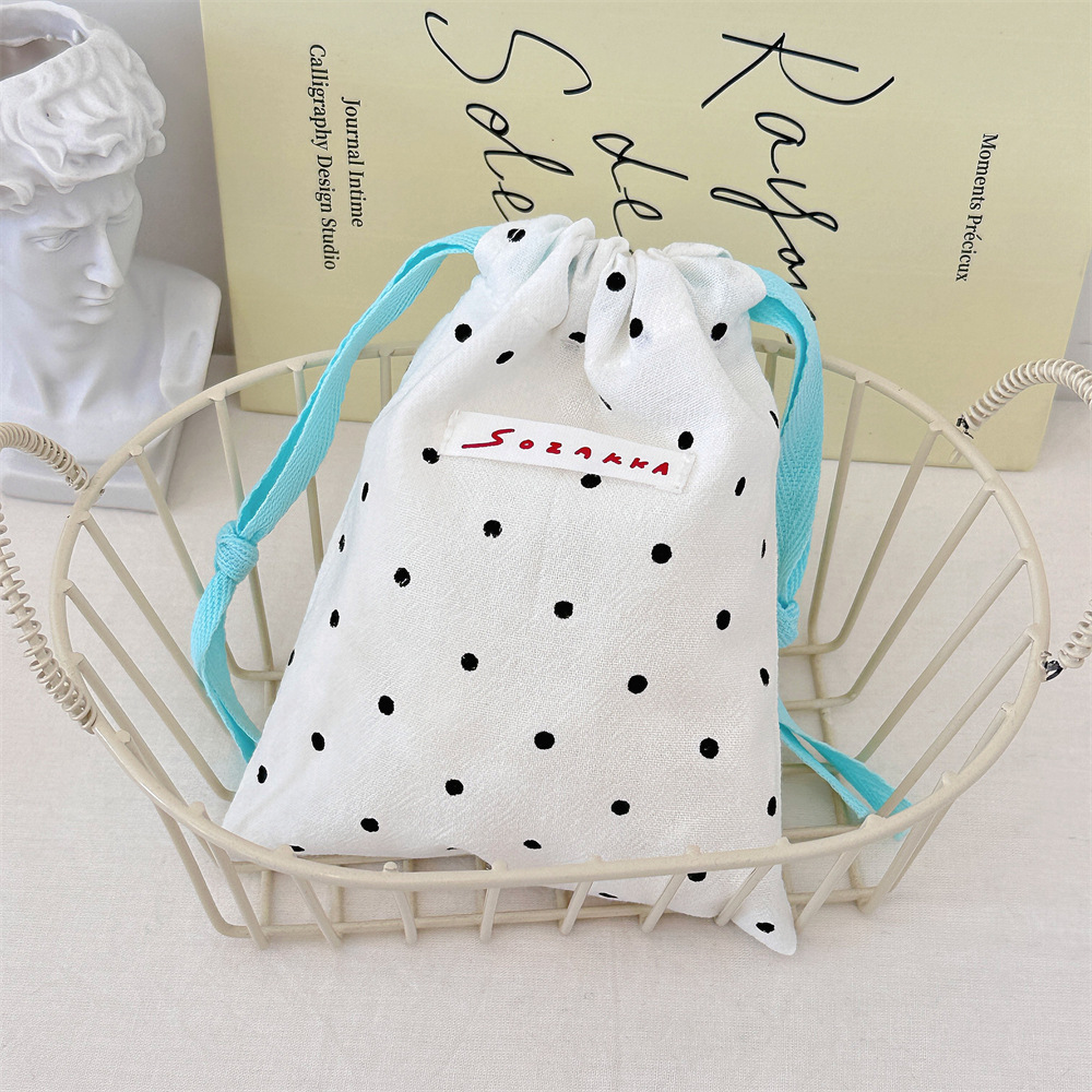 45262 Cute Polka dot drawstring storage bag, Cosmetics portable storage bag, drawstring cloth bag, miscellaneous storage bag Item Picture
