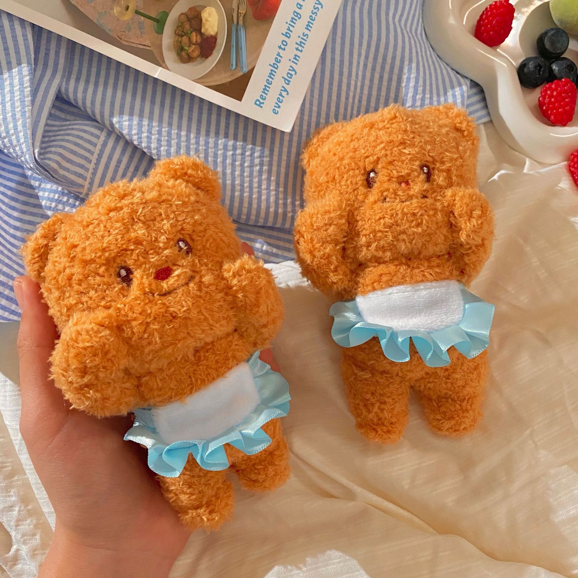 "Internet-famous Butter Bear!" Cute bags, accessories, dolls, backpacks, pendants, plush toys, keychains, birthday gifts Specification drawing