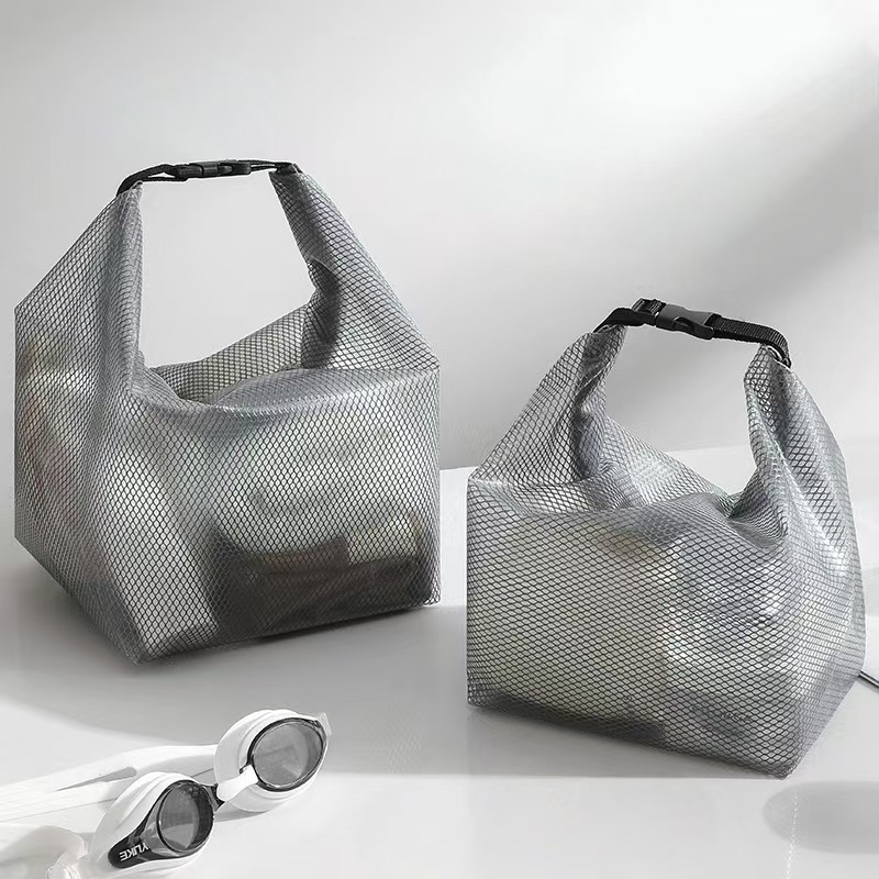 Waterproof storage bag, fitness clothes, swimming, bathroom, large capacity, drawstring opening, men's and women's outdoor travel, toiletry and storage small bag Application Scenario