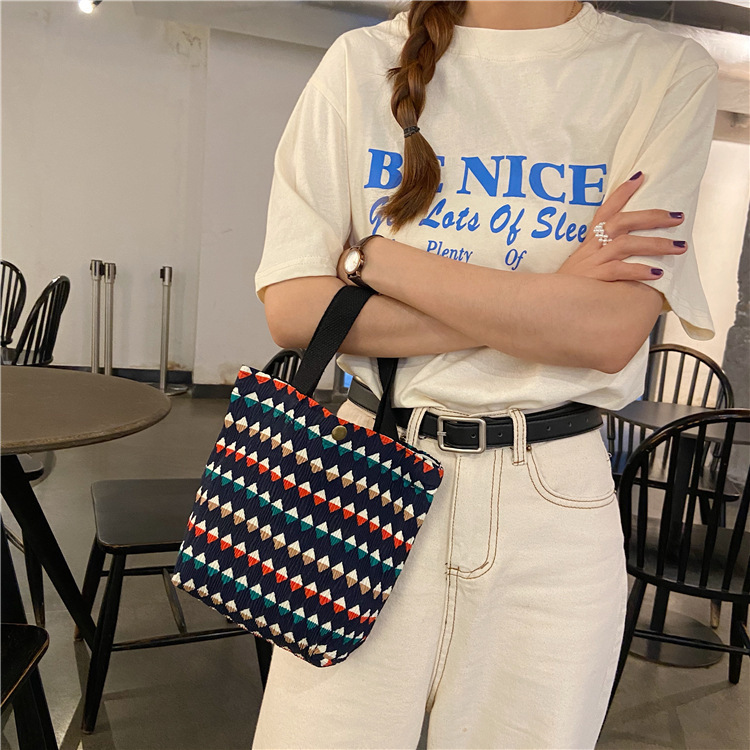 912132 Korean ins fresh and cute small cloth bags, women's wrinkled cloth printed handbags, bento bags wholesale Item Picture