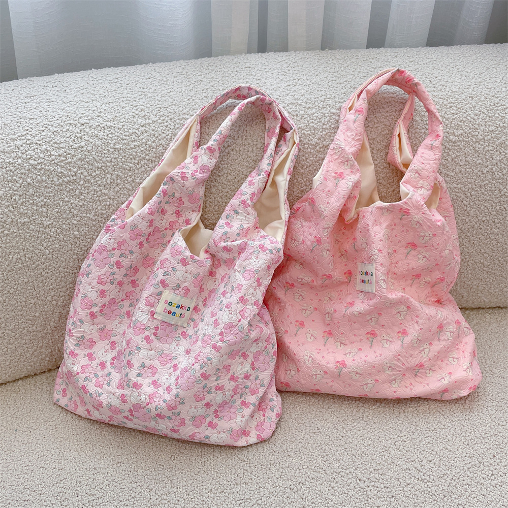 4613 Autumn and Winter Korean-style sweet cartoon bear embossed single-shoulder bag, versatile for daily use, student underarm vest bag for girls Specification drawing