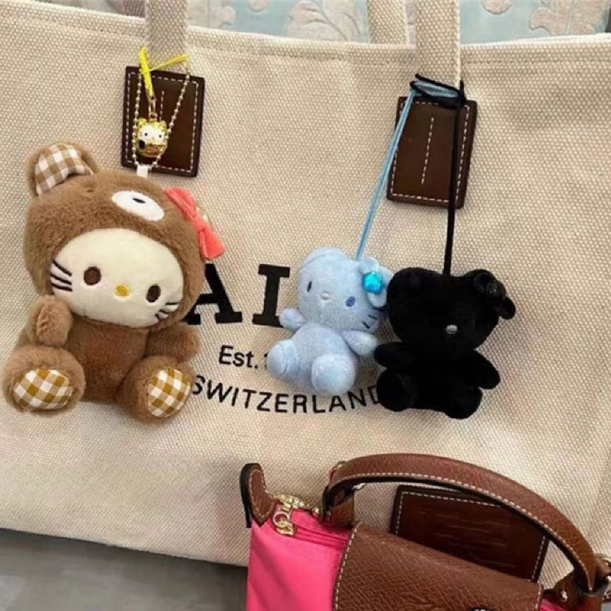 Retro diamond-encruffled cat plush keychain 2024 new style schoolbag plush doll blue leather figurine cute bag pendant Application Scenario