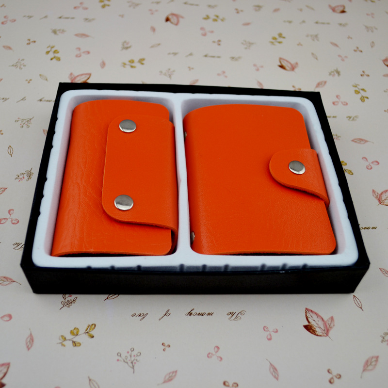 The card case, key case and gift box set can be printed with logos Application Scenario