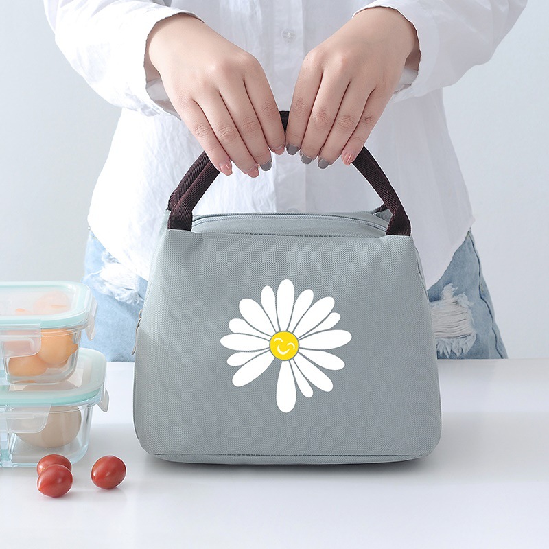 Cross-border Little Daisy student lunch box bag, Cartoon aluminum foil insulated bag, picnic bag, Children's lunch box bag, ice pack full figure