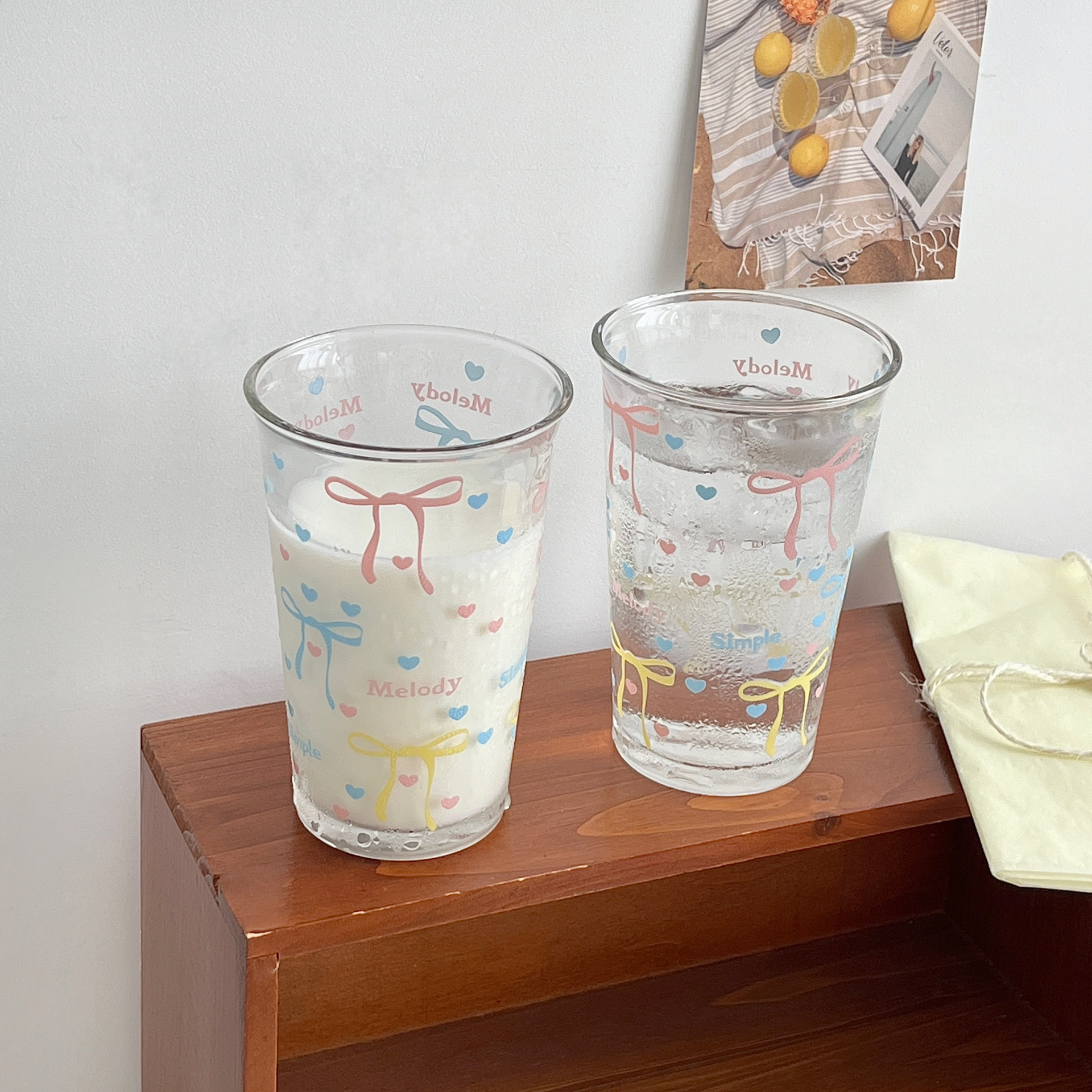 The blogger's same style bow glass cup, French letter printed glass cup, home breakfast cup, milk tea cup, coffee cup Application Scenario
