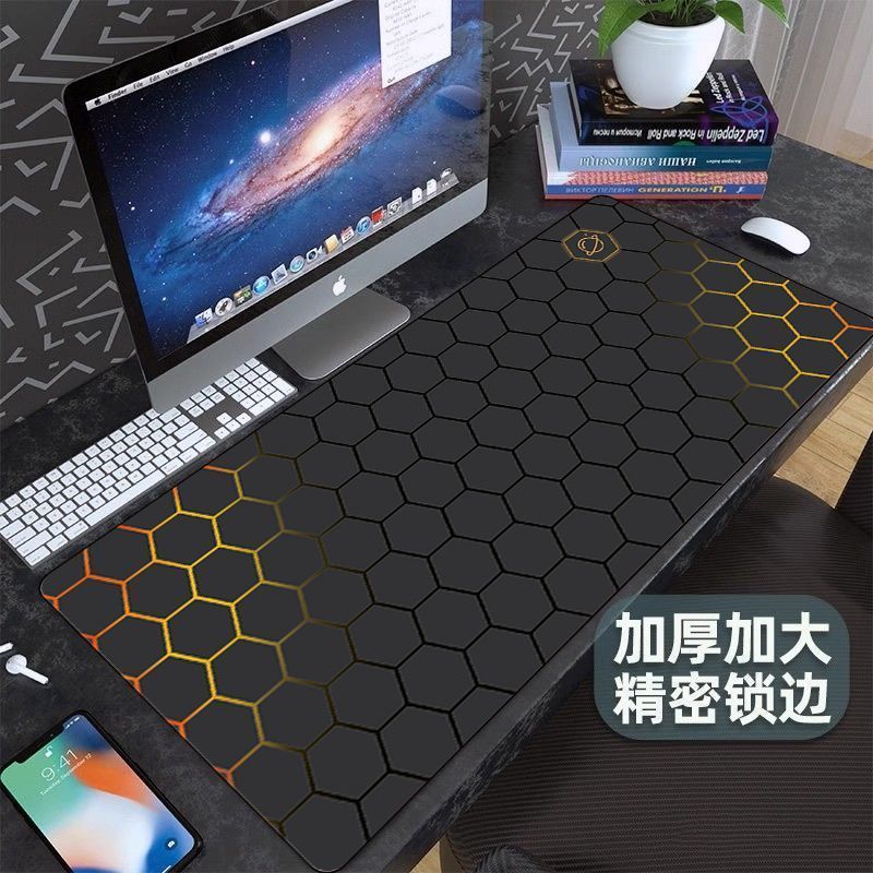 Extra-large, thickened, cartoonish and cute, special e-sports wrist guard for male and female computer games Specification drawing