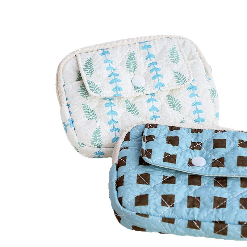 Retro square quilted cotton-padded portable storage bag, cute and soft coin purse, lipstick storage bag, makeup bag Item Picture