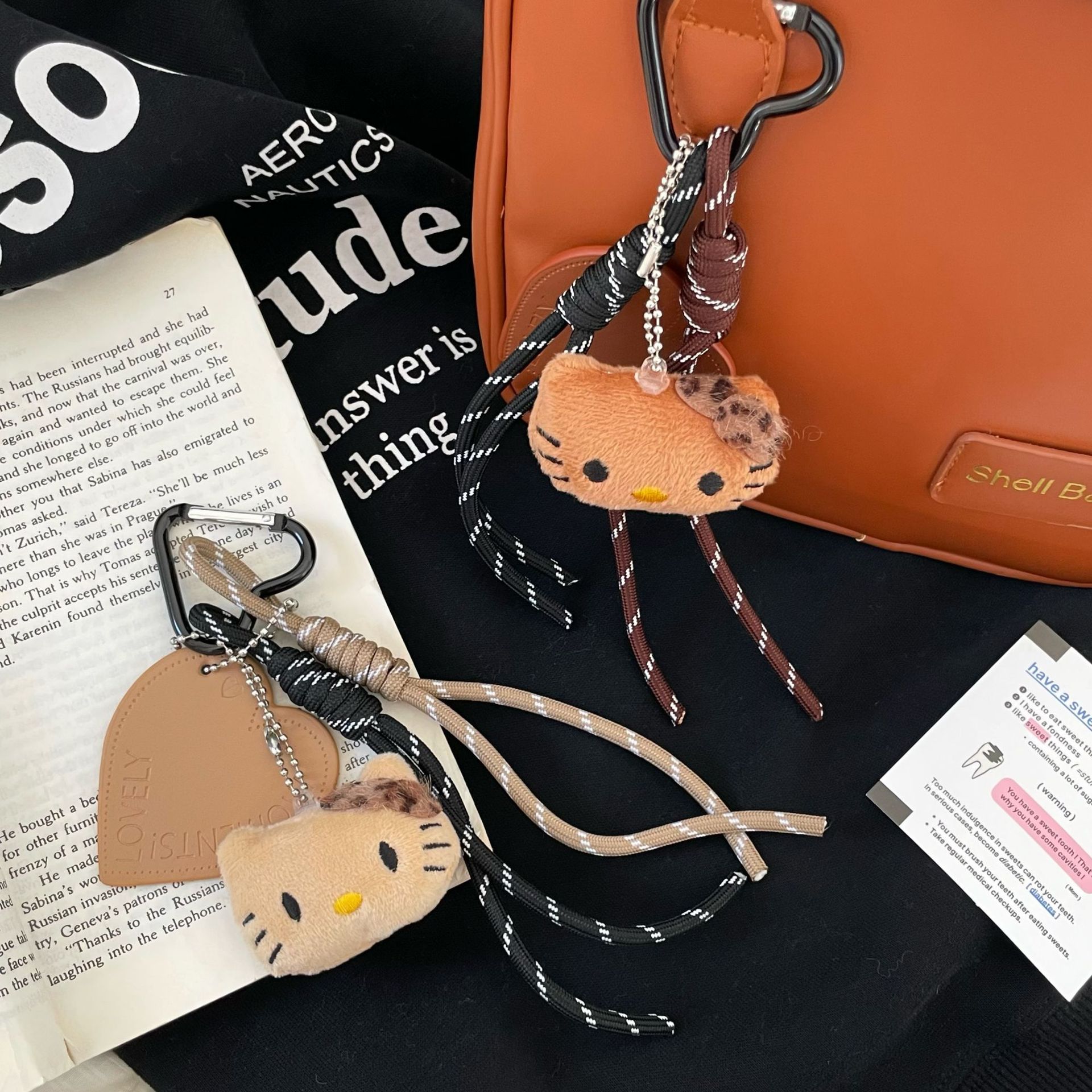 Girlish cartoon black leather cat pendant, cute Instagram bag, mobile phone chain, diy pendant, hanging decoration, keychain, hanging rope Specification drawing