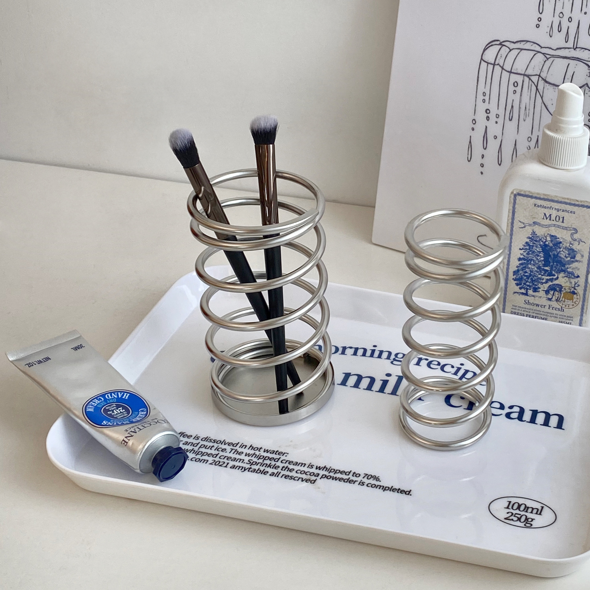 Stainless steel ring toothbrush holder, ins bathroom washbasin, desktop makeup brush storage cylinder, hollowed-out multi-functional pen holder details Picture