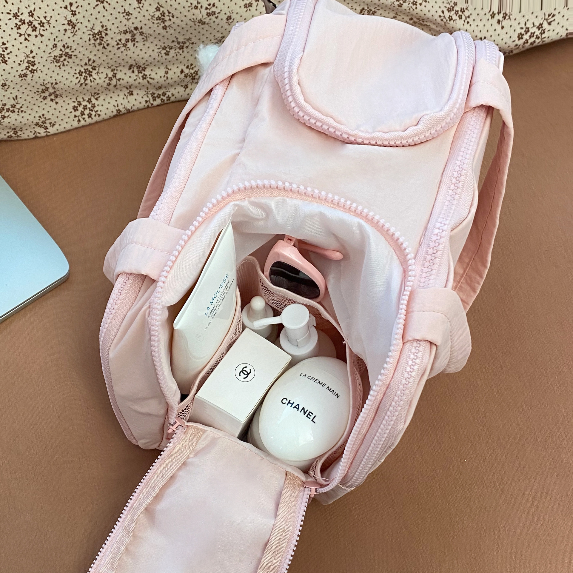 Essential travel storage bags, simple, multi-functional, large-capacity toiletry bag, travel storage bag, makeup bag for women Specification drawing