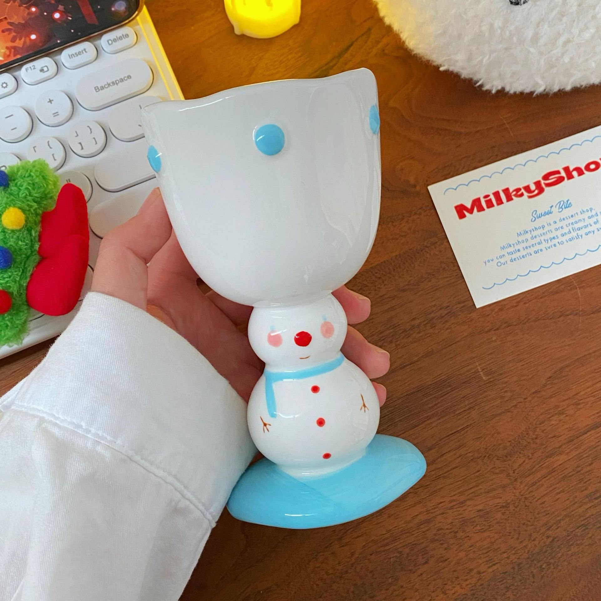 Cute scarf, little snowman, tall glass, hand-painted ice cream, ceramic mug, souvenir, couple coffee, water cup Item Picture