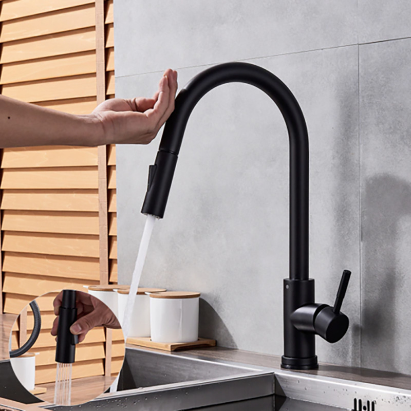 304 stainless steel pull-out faucet, hot and cold sensing kitchen telescopic faucet, gold and black brushed touch faucet full figure