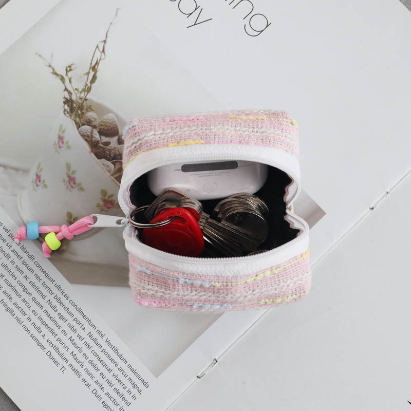 The new Ailun Xiaoxiangfeng is cute and portable, suitable for storing soft fabric cases of Apple wireless Bluetooth headphones Specification drawing