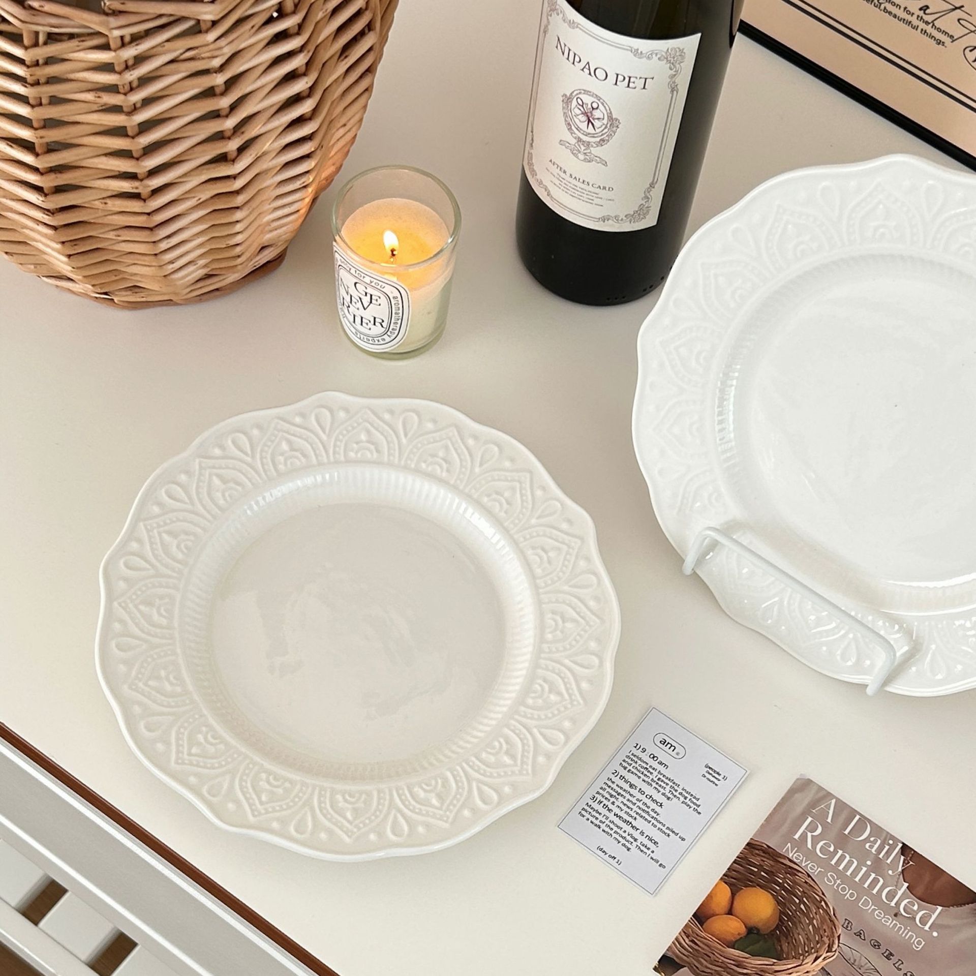 Ins-style retro embossed lace plate, pure white ceramic Western-style plate, steak plate, home flat plate, dessert cake plate details Picture