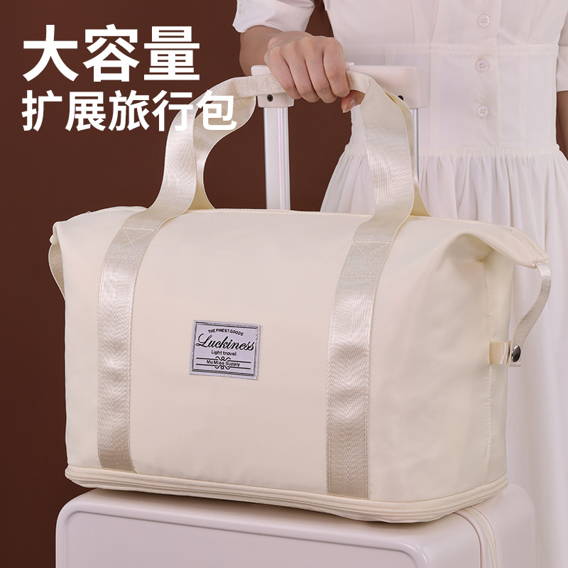 Travel bag, large-capacity portable waterproof luggage bag for women, business trip, travel, boarding, fitness, maternity bag, storage bag Application Scenario