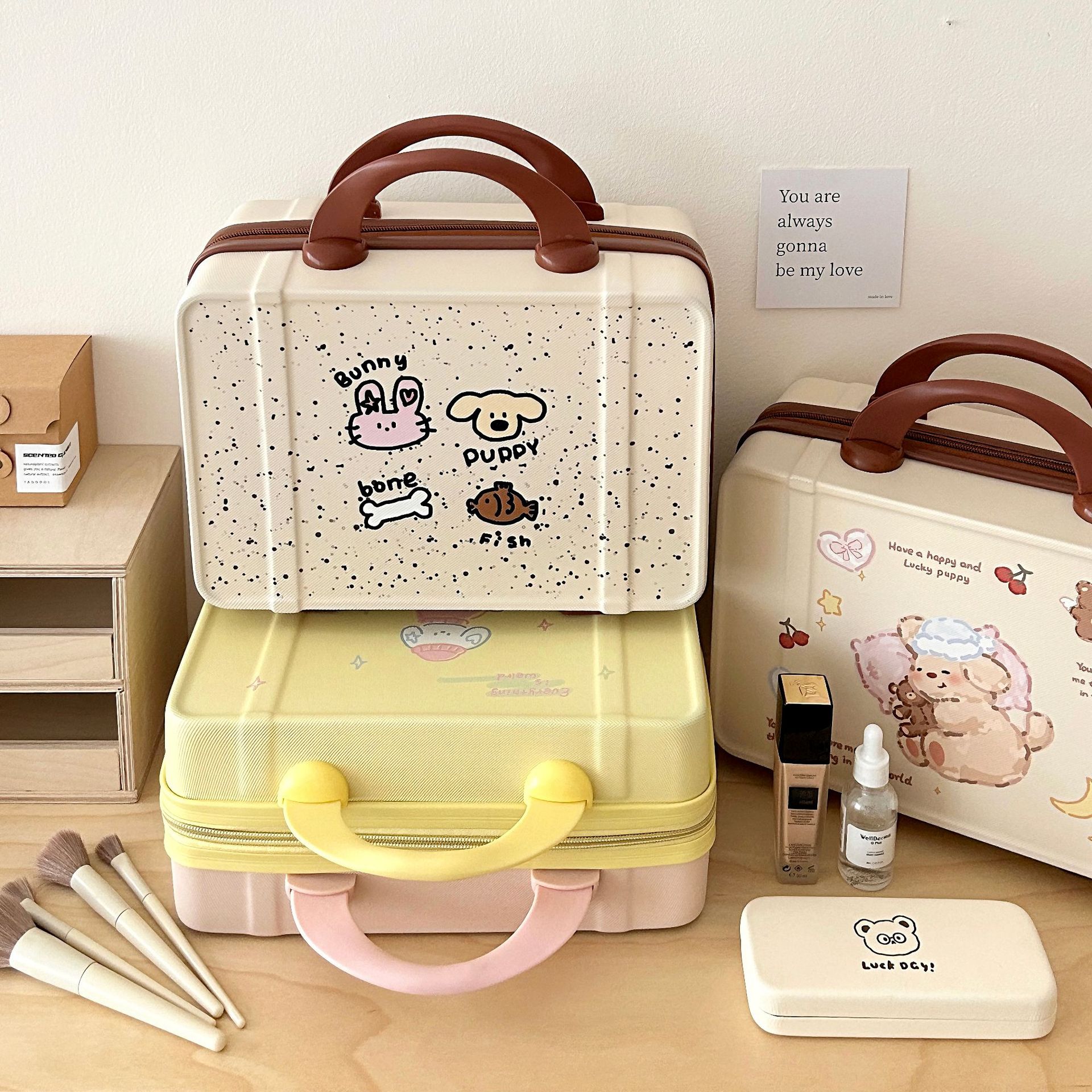 Cute suitcase, large-capacity travel suitcase, portable storage box, cosmetics storage box for going out, makeup bag for women Specification drawing