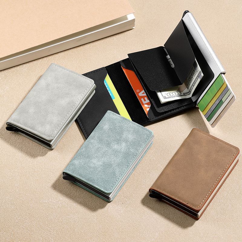 Cross-border anti-theft and anti-magnetic metal movable card case, credit card aluminum alloy box, men's card slot, wallet, card spring piece Application Scenario