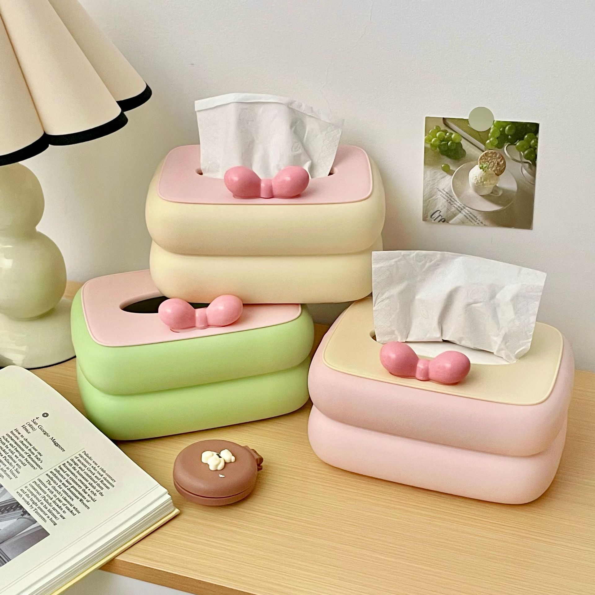 Dopamine tissue box, home living room table, coffee table, napkin box, high-end plastic tissue box, storage tissue box full figure
