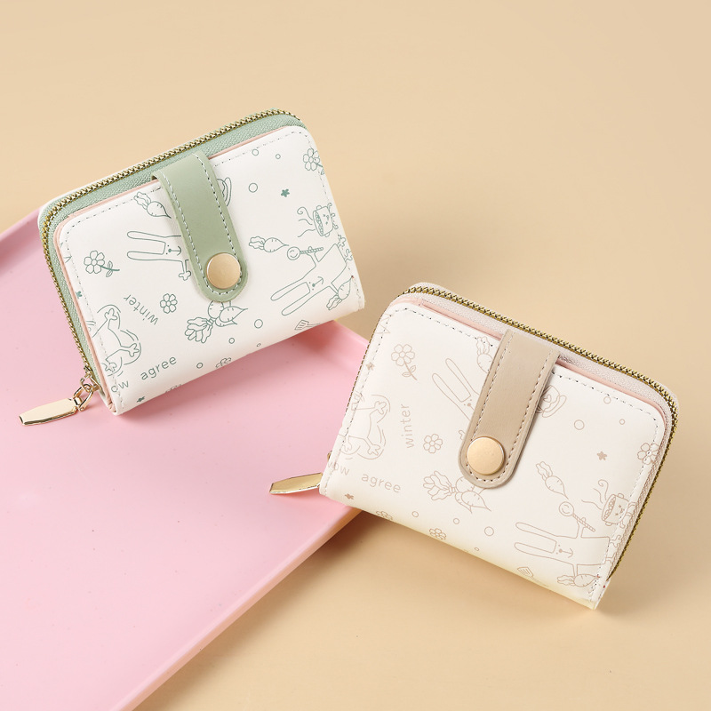 A simple and cute little cat Japanese-style lady's buckle pocket, a portable multi-functional short wallet for women, and a card case details Picture