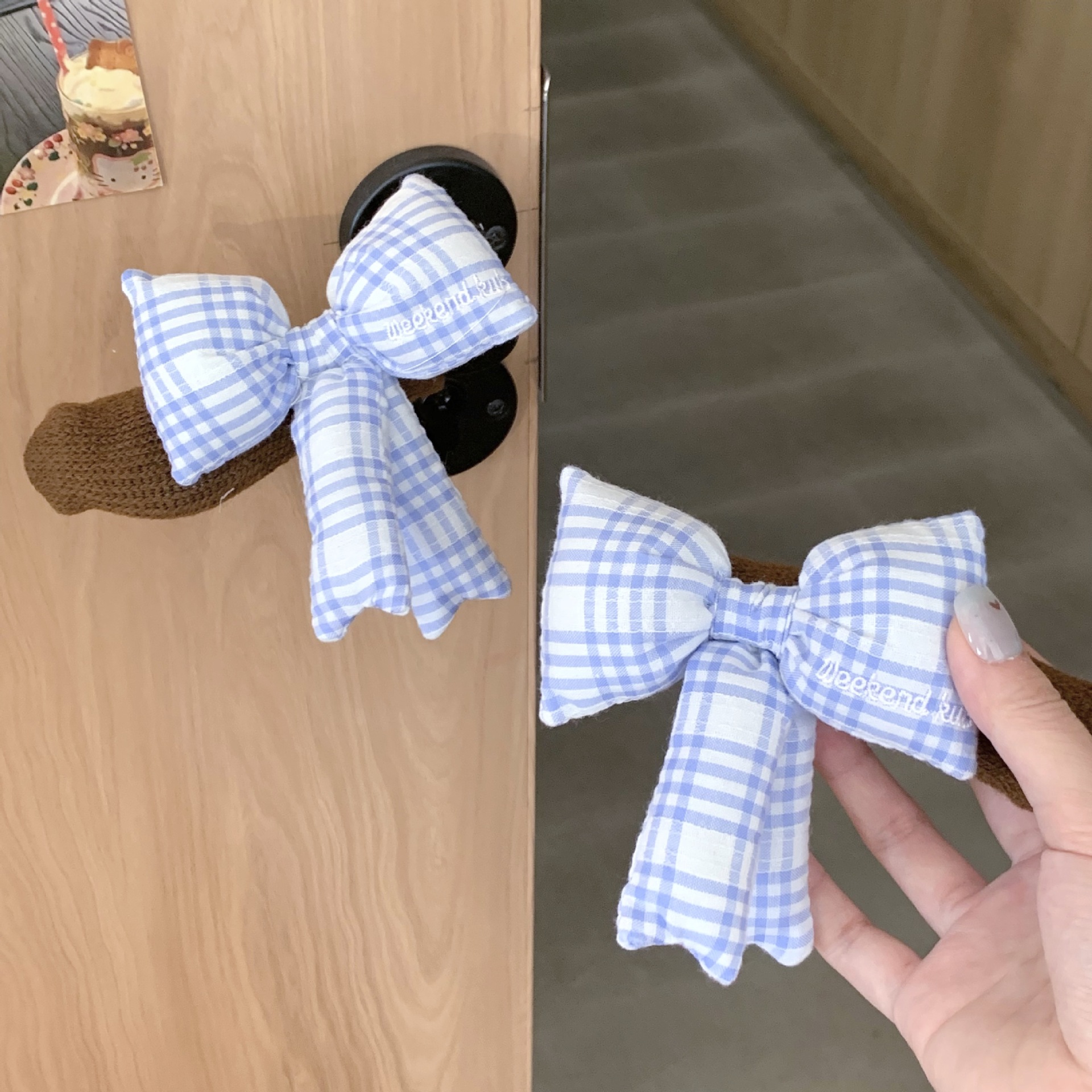 Home bow door handle gloves for children's room anti-static bedroom door, cute anti-collision cartoon door handle gloves Specification drawing