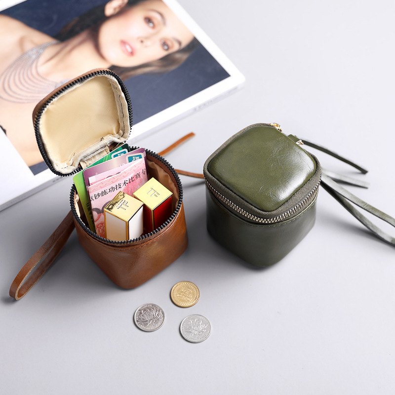 Oil wax leather pu hand-held bucket bag, ins retro style, popular small items, coin storage, coin purse for women Application Scenario