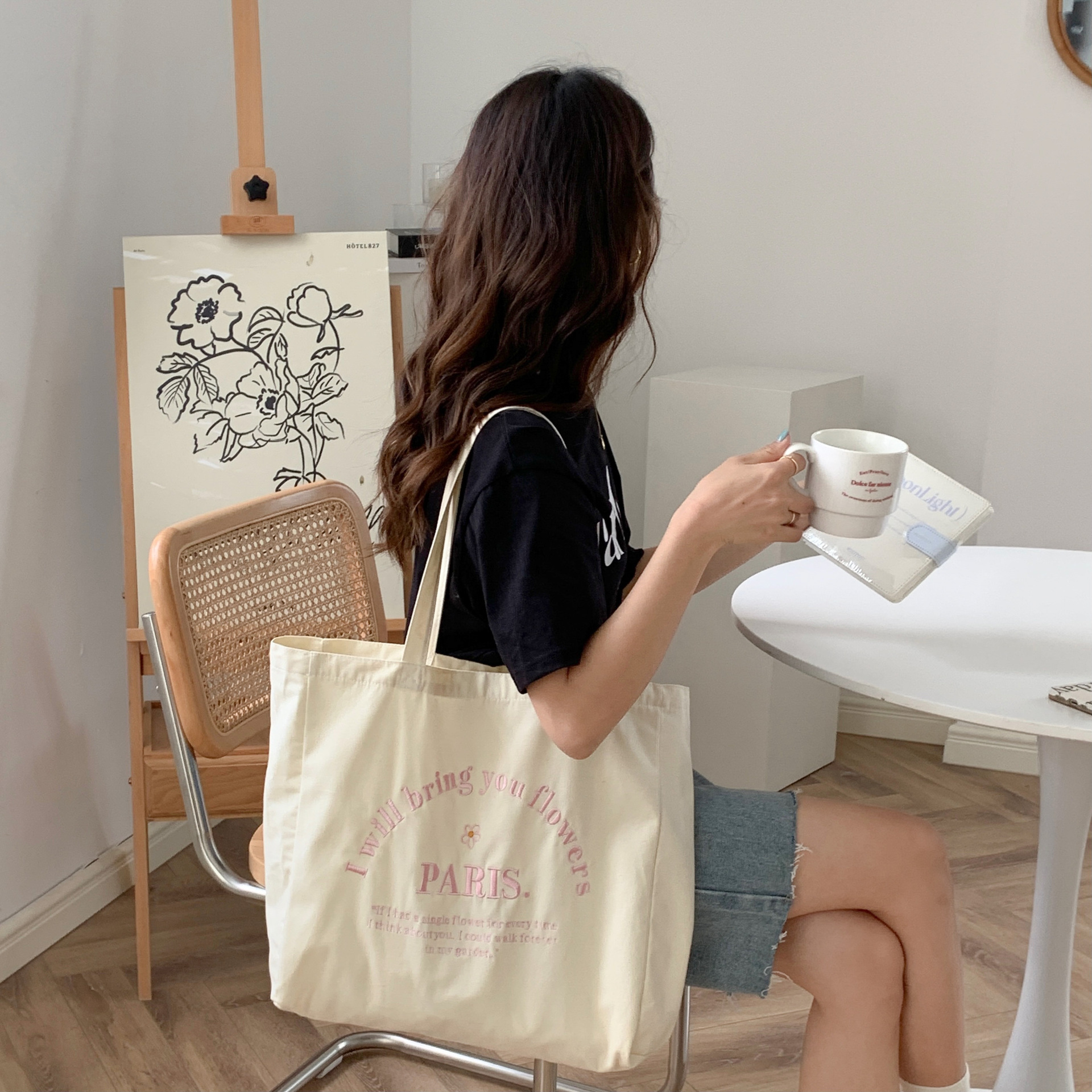 2521 InS-style women's canvas bag with letter embroidery, single-shoulder bag, large capacity student handbag, shopping bag for shopping Application Scenario