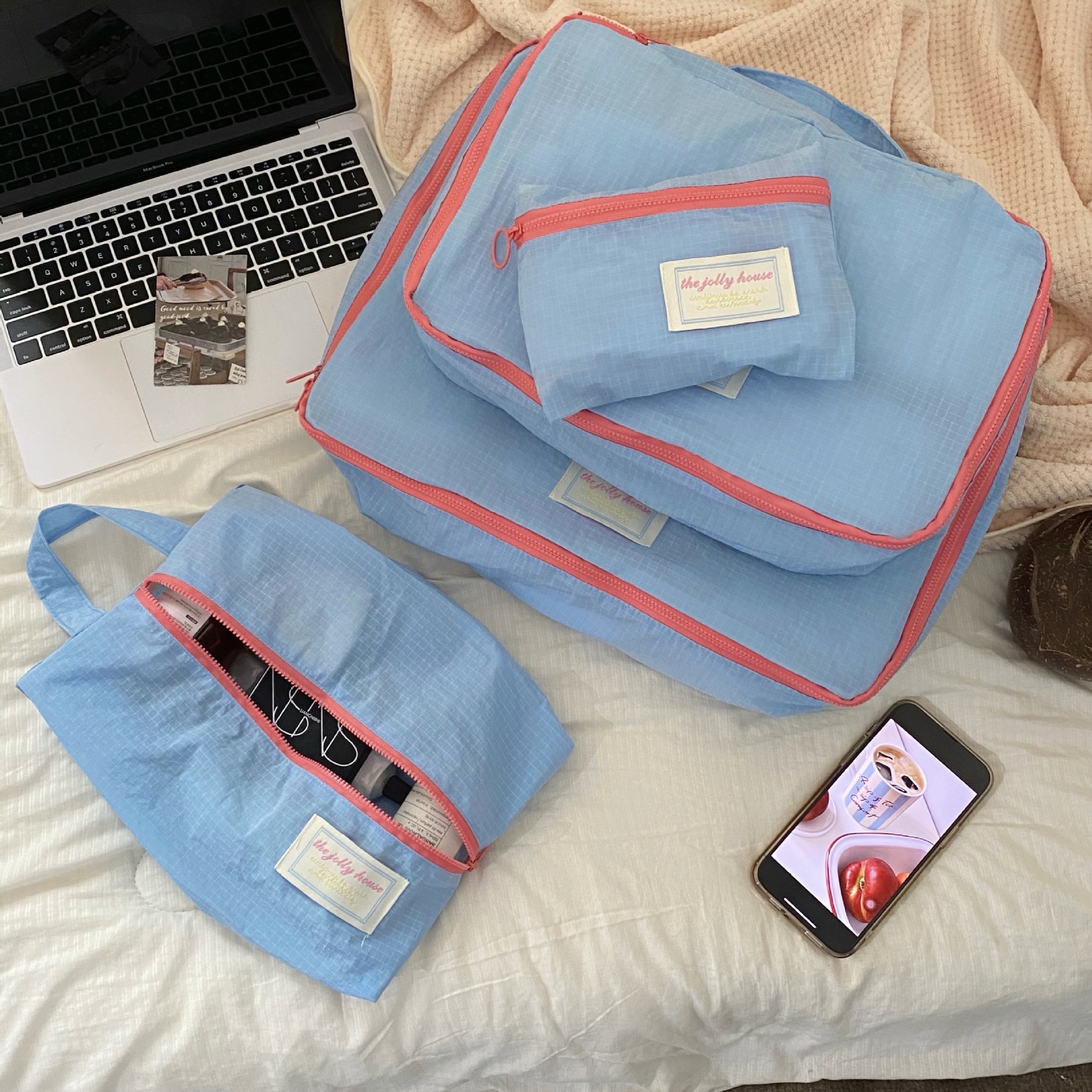 Travel storage bags, portioning bags ~ Waterproof nylon fabric clothing luggage sorting bags, clothing portioning bags, ID bags details Picture