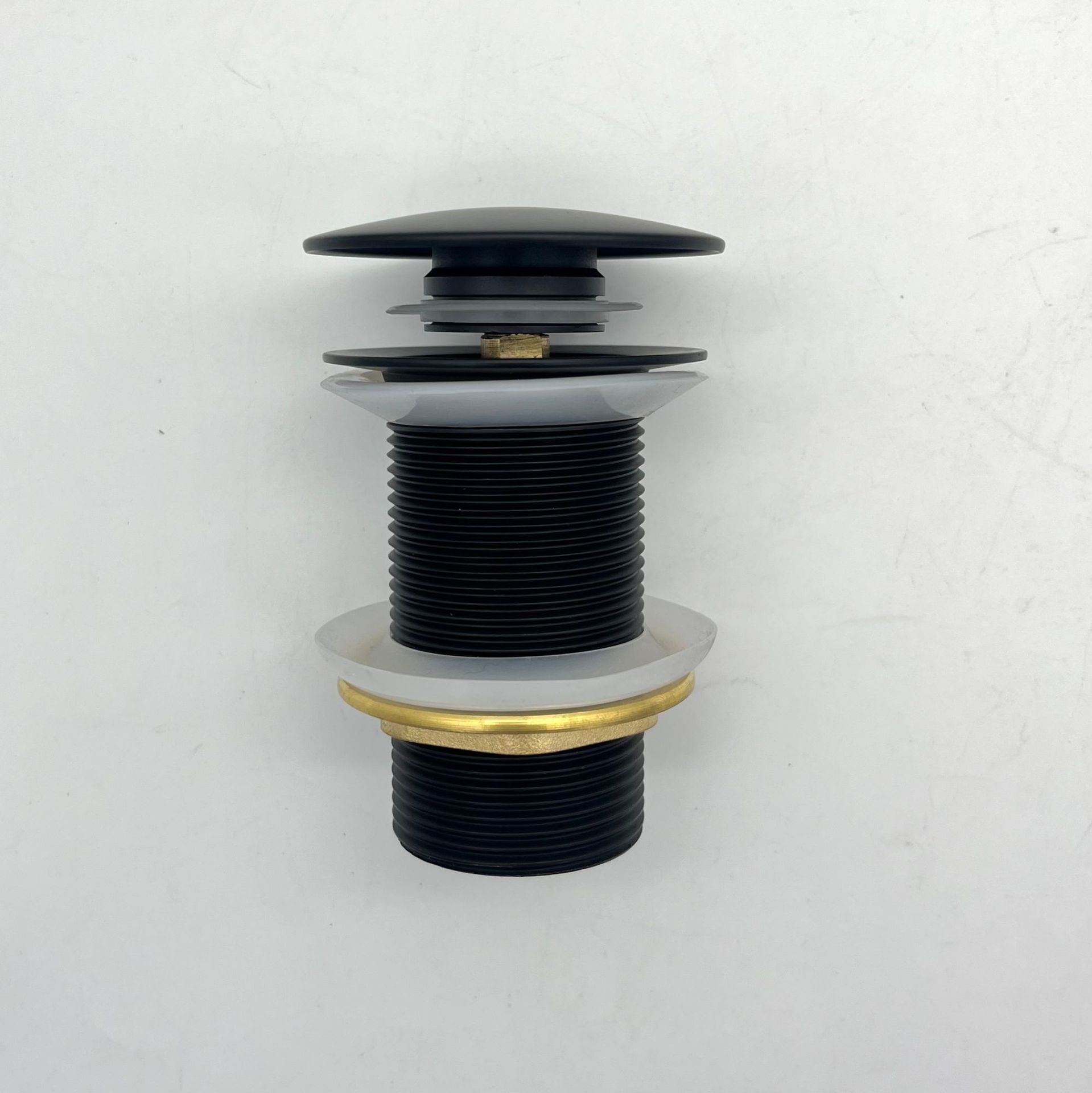 In stock: sink, drain basin, large cap, bouncy large round surface, drain, drain, copper black large cover Application Scenario