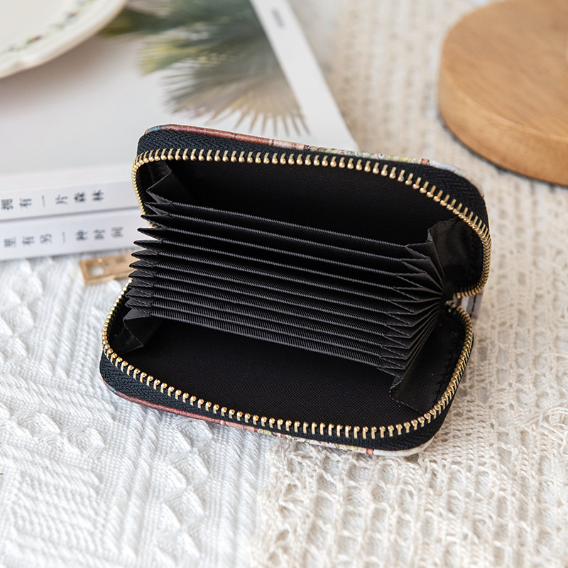 Anti-theft card swiping bag for women, cute, small, ultra-thin, large-capacity anti-demagnetization card case, driving license coin purse Application Scenario
