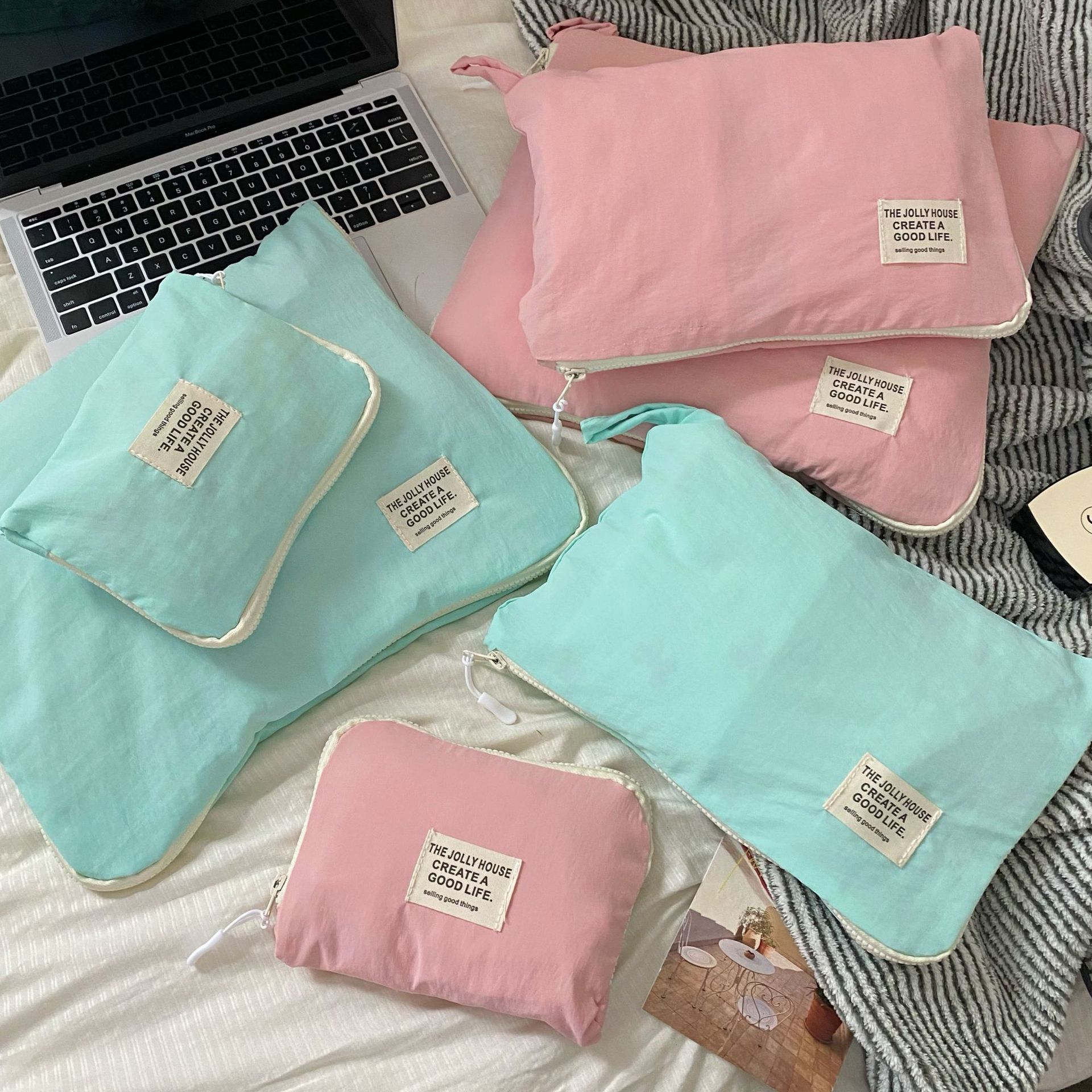 Travel storage bags, waterproof luggage bags, clothing sorting bags, travel clothes, underwear and underpants classification storage and organization bags full figure