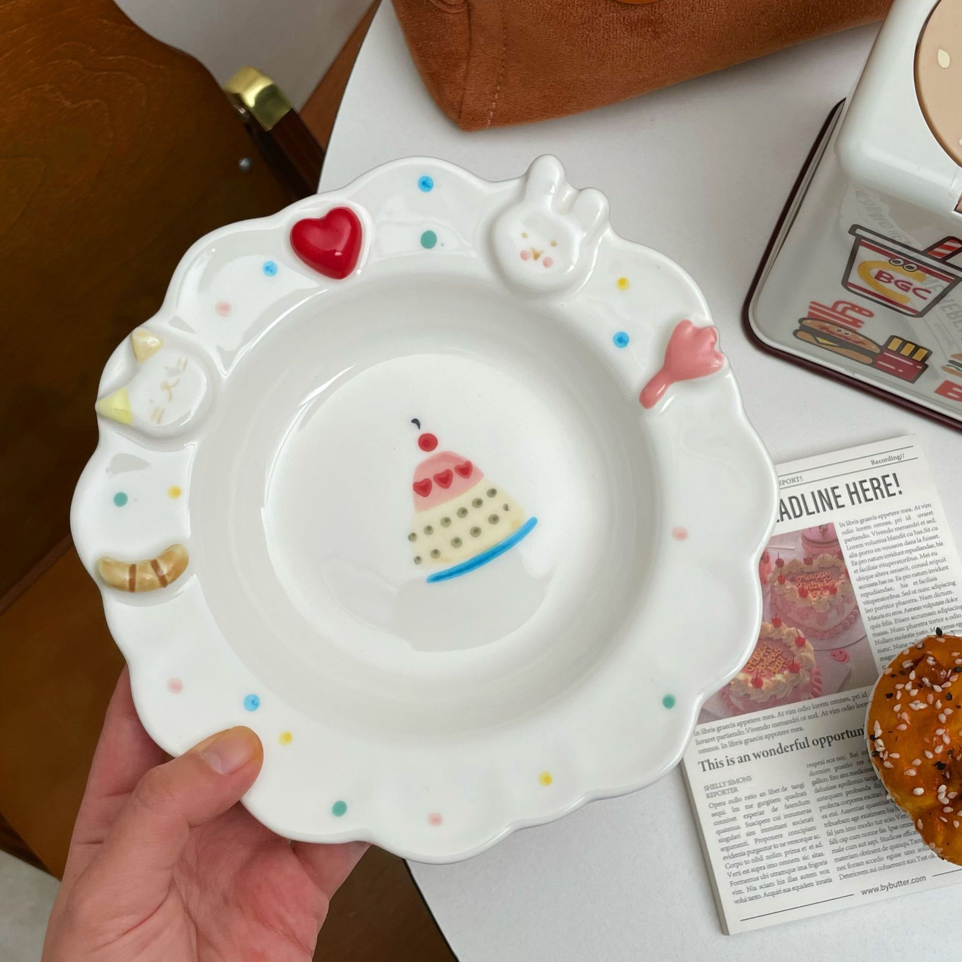 Cute handcrafted lace plate, embossed three-dimensional cat and rabbit ceramic plate, birthday tableware gift, breakfast dessert plate Specification drawing