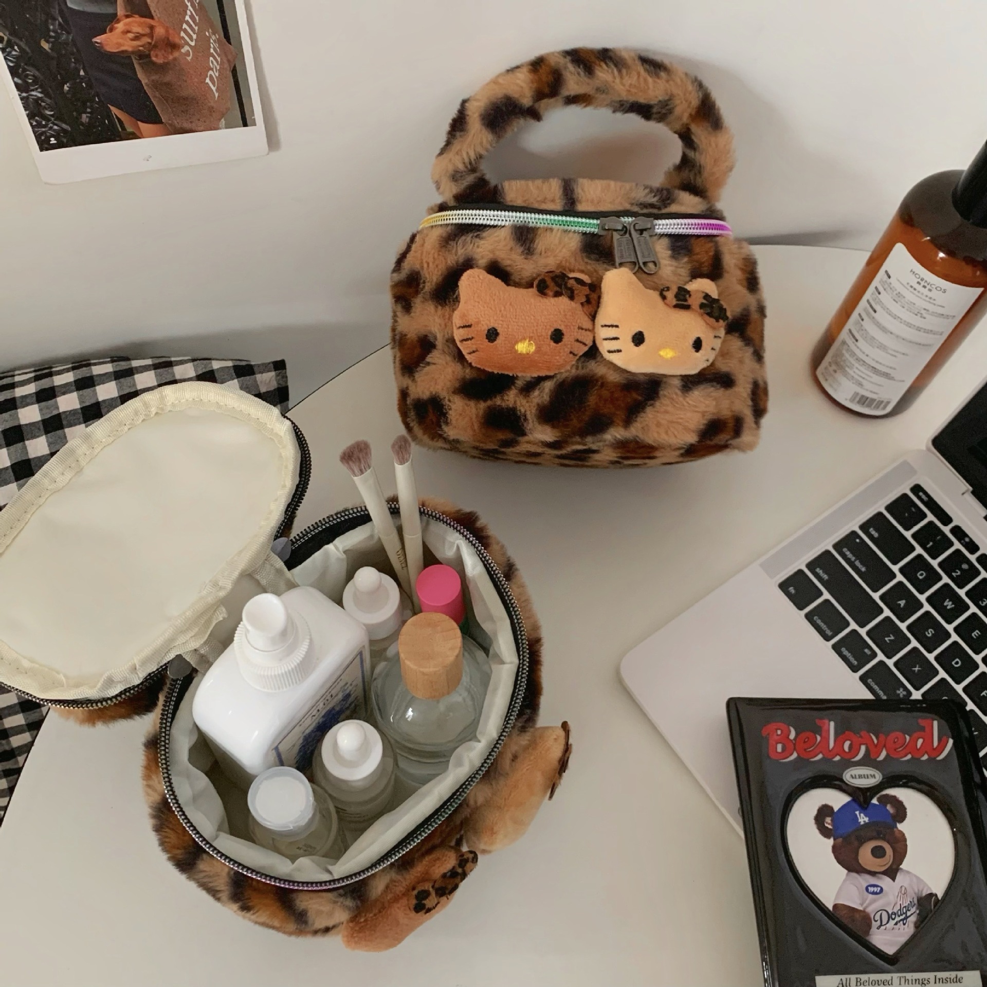 Cute leopard-print cat plush hand-held makeup bag, women's InS-style portable travel and travel skin care product storage bag details Picture