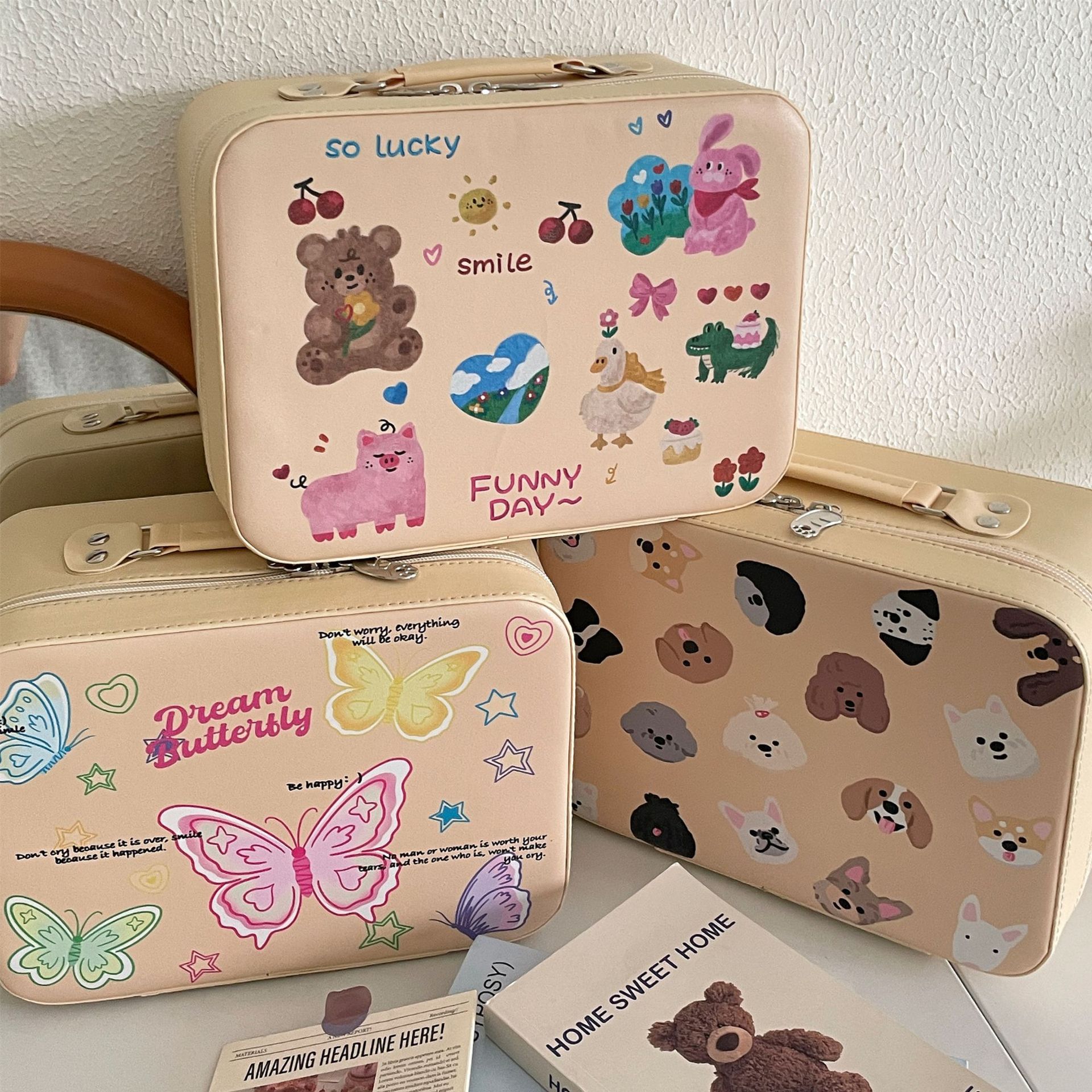 2023 Self-made 3D makeup box, large capacity with mirror, portable and cute cartoon storage box, travel toiletry bag Specification drawing