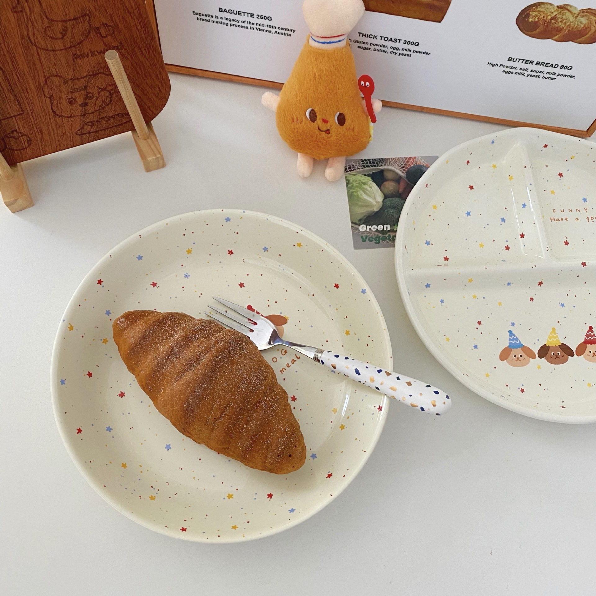 Ins-style Korean polka dot puppy plate, creative home vegetable plate, compartments, rice bowl, cute ceramic cups and plates Specification drawing