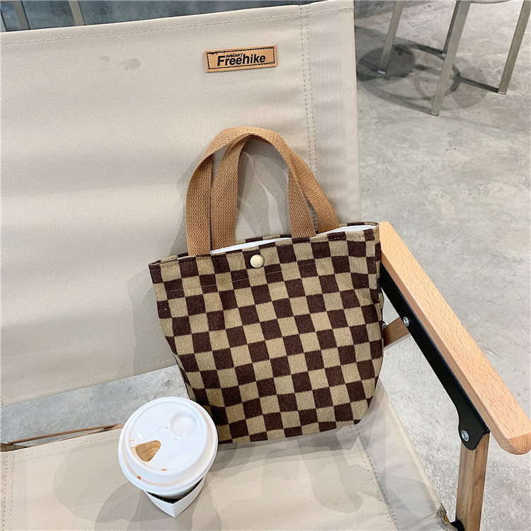 0571 ins corduroy retro hand-held cloth bag, artistic student Mommy lunch box bag, Commuter hand-held lunch box bag for girls Specification drawing