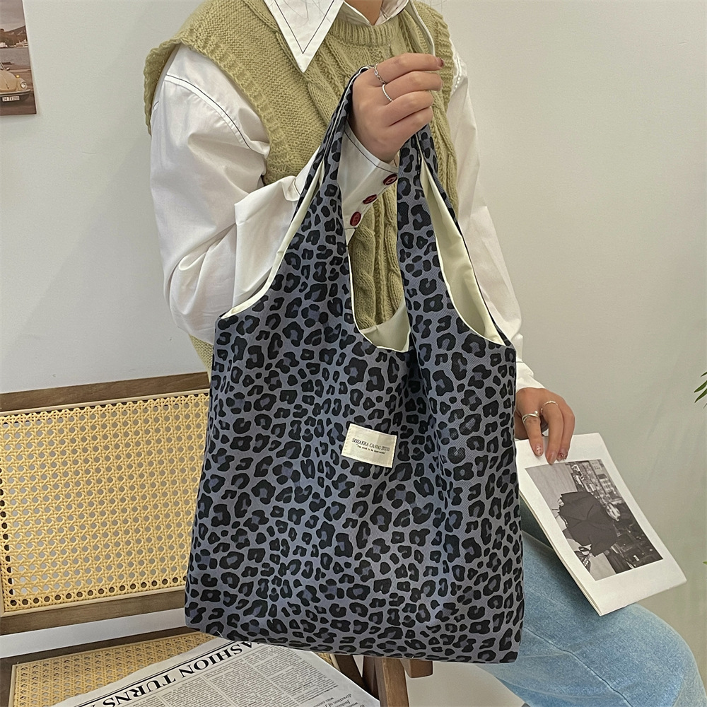 410272 ins Retro leopard Print bag for Women, 2024 canvas vest bag, new commuter hand-held underarm bag Specification drawing