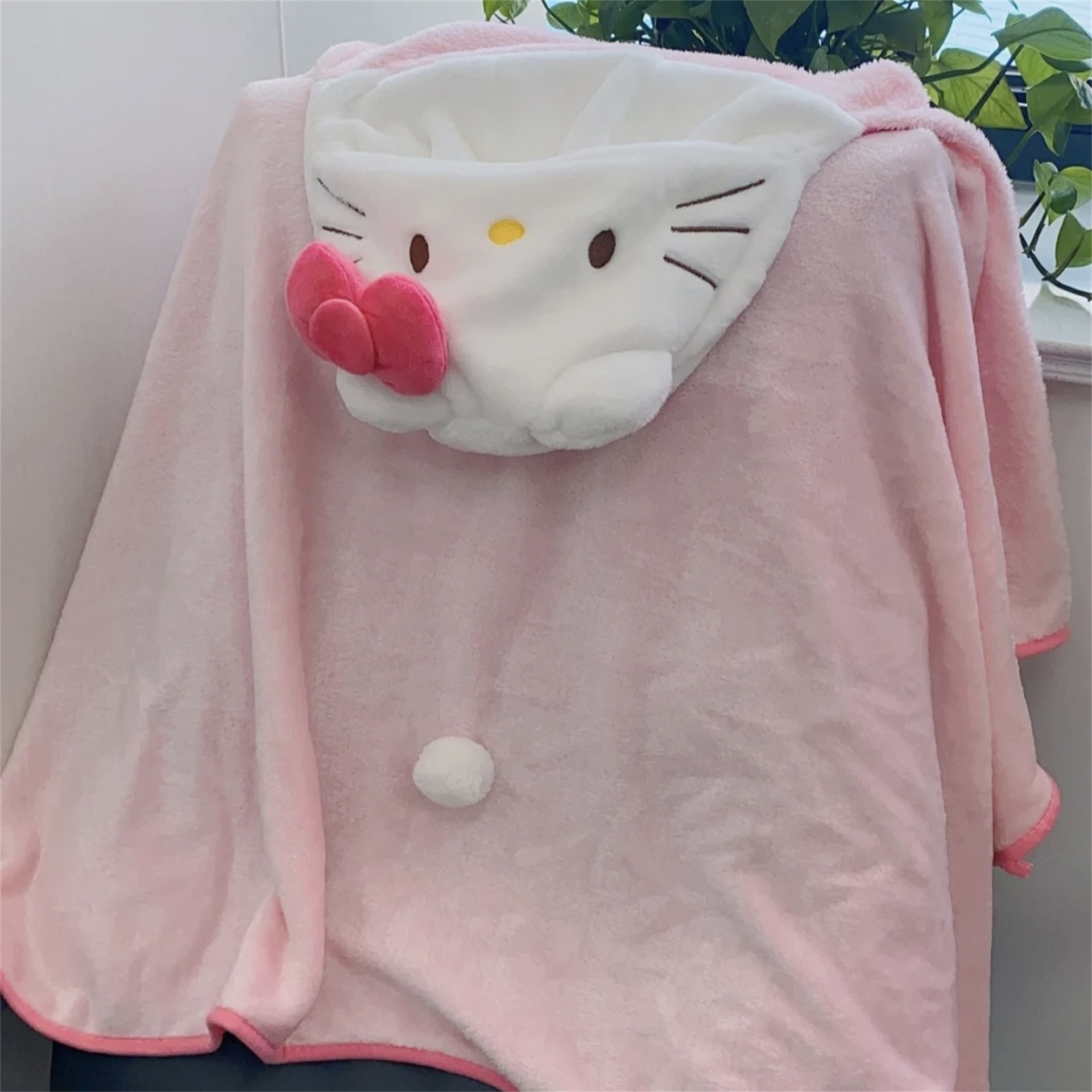 New cartoon cat blanket, summer office nap air conditioning blanket, nap magic tool, coral fleece shawl blanket Item Picture