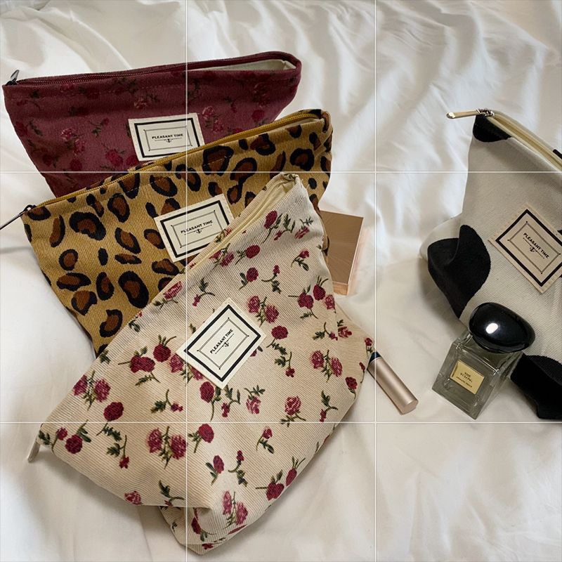 19302 Corduroy retro leopard print makeup bag, lipstick, loose change, hand in hand, carry bag, portable toiletry and storage bag for women full figure