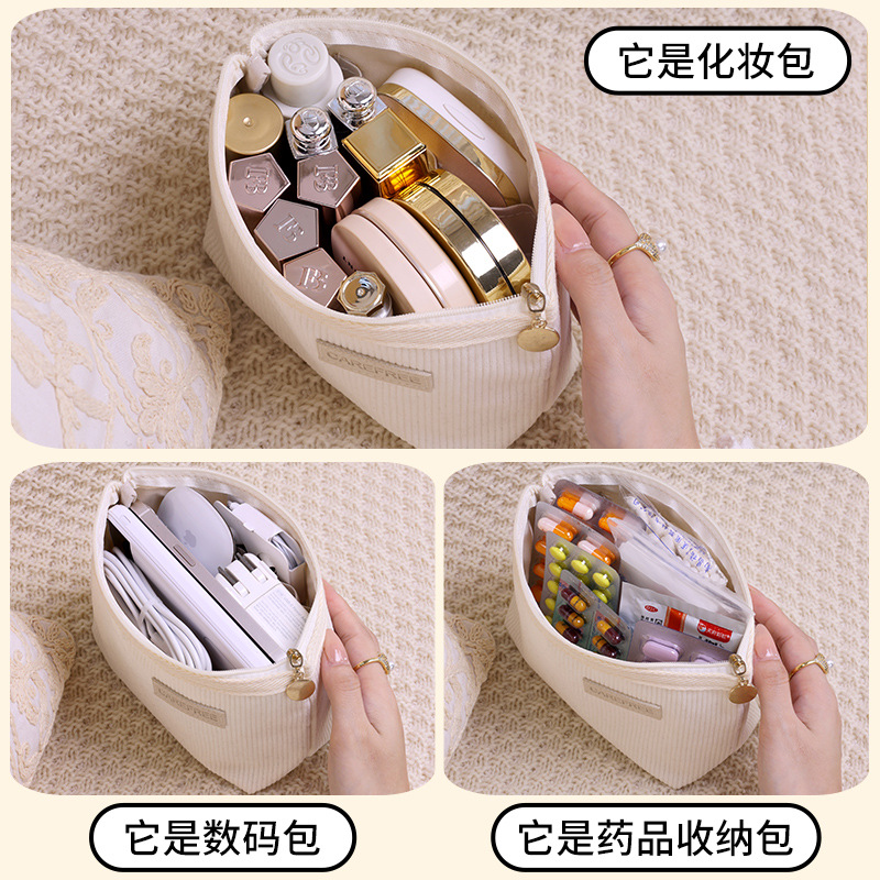 New plush warm portable touch-up bag, lipstick powder compact, sanitary napkin storage bag, mini size clutch, makeup bag details Picture