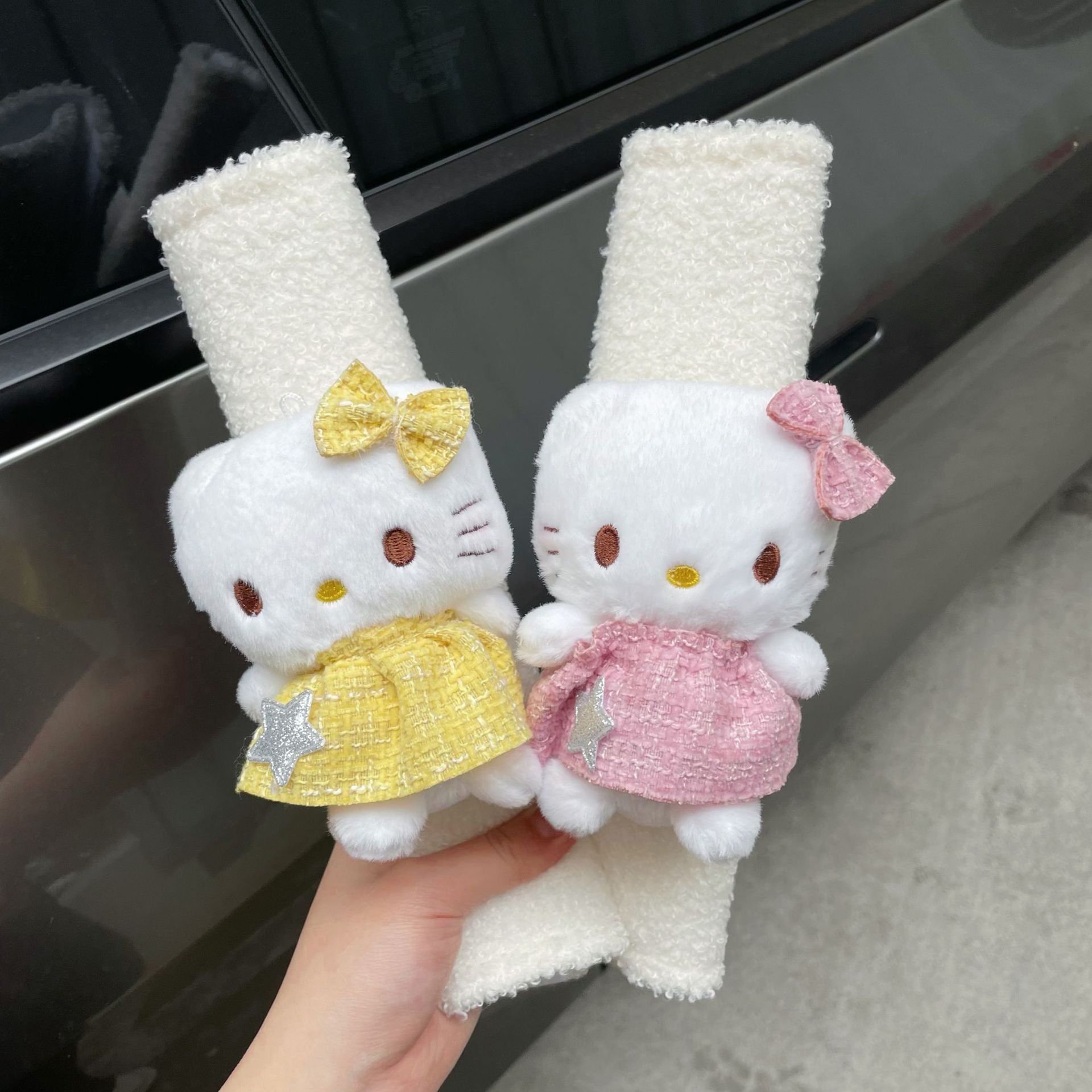 Seat belts, shoulder guards, ins style, girlish cat car ornaments, car decoration, girls' accessories, interior accessories Application Scenario