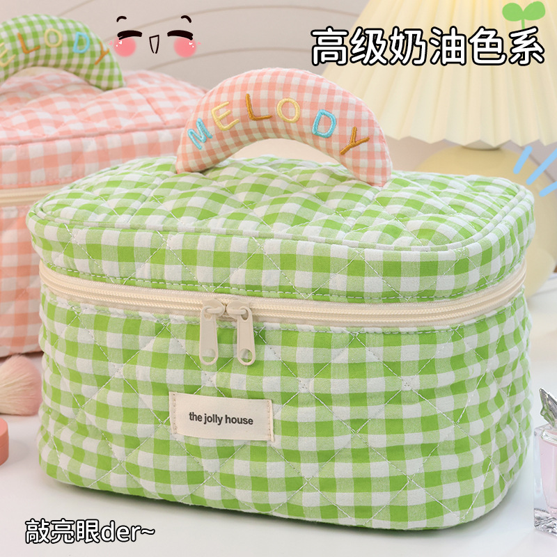 Small floral print storage portable quilted cotton fabric large capacity high-end feel niche design high storage bag, starting from one details Picture