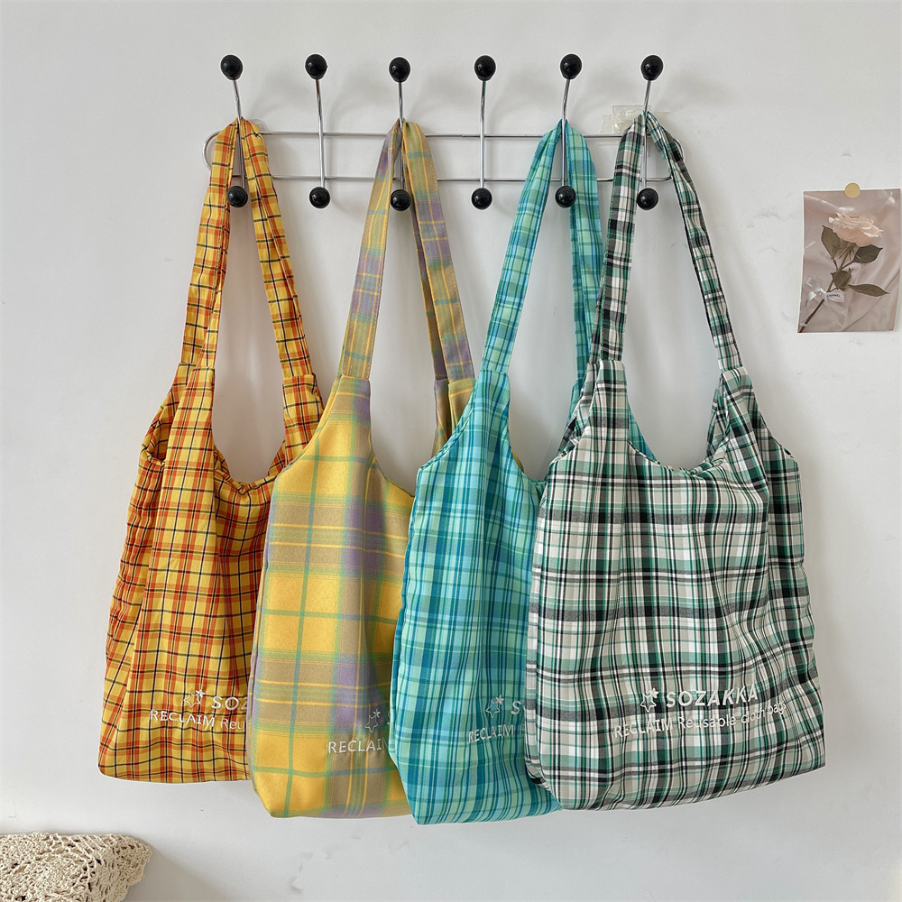 53162 New large-capacity, simple embroidered single-shoulder checkered bag, lightweight commuting canvas bag, vest bag full figure