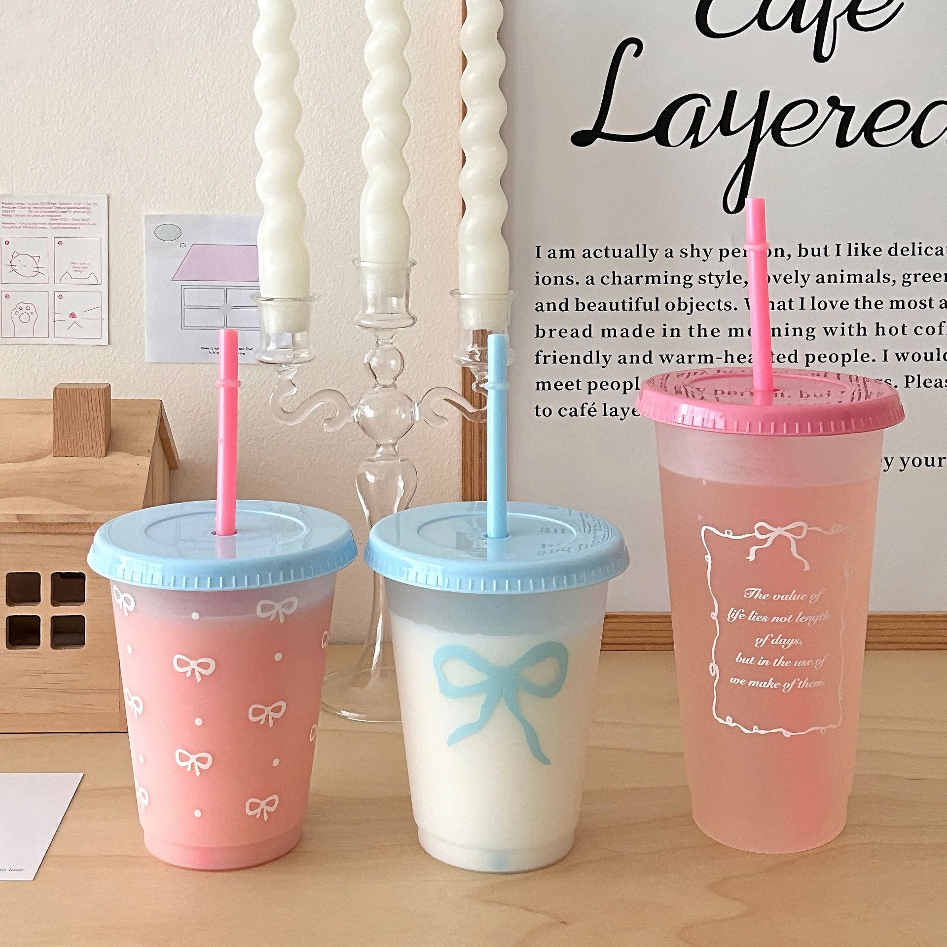 Summer girl's heart plastic straw cup, large-capacity portable home travel milk tea cup, cold drink cup, casual cup, water cup full figure